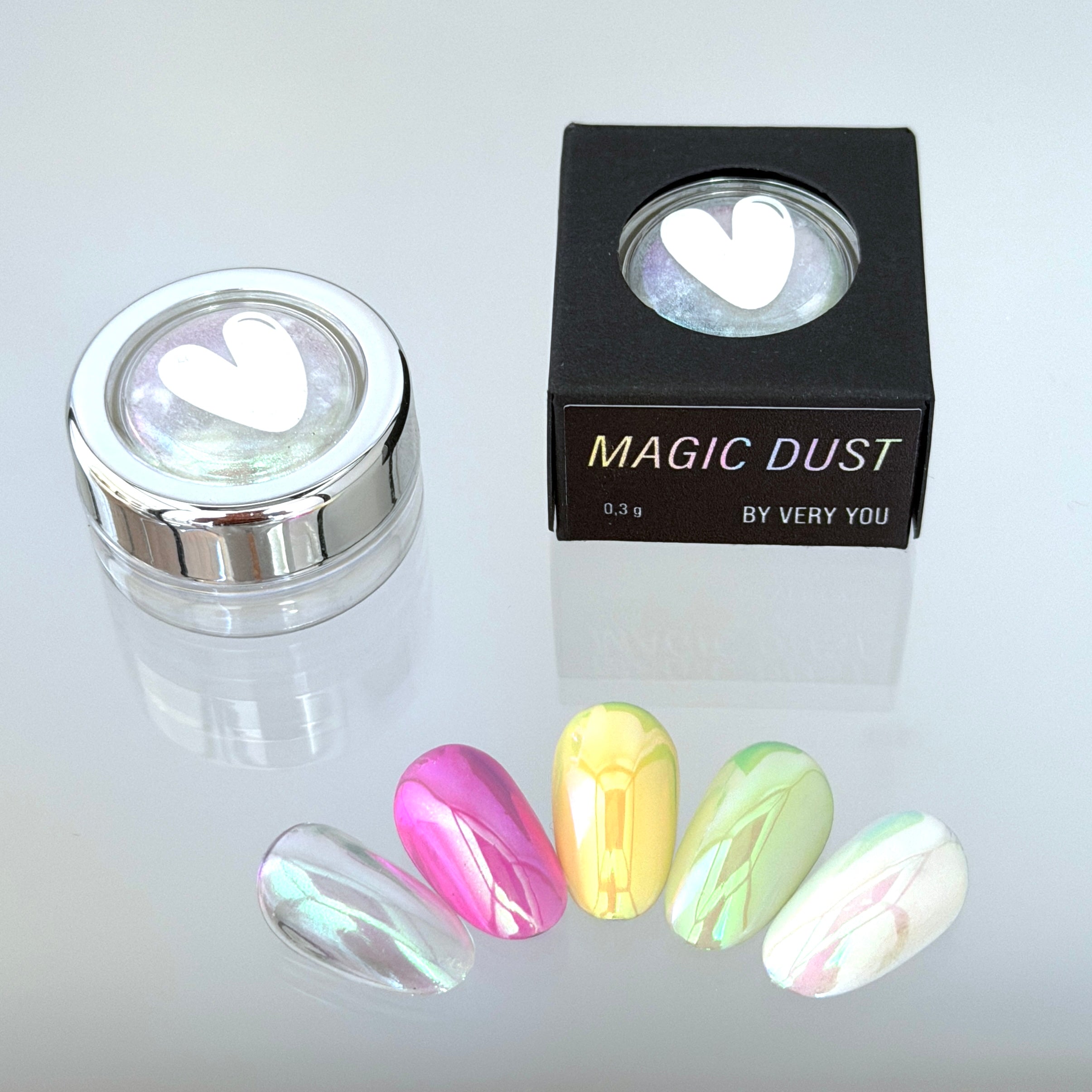Magic Dust - delikatny pyłek opalescencyjny veryyou.pl z transparentną strukturą, subtelny błysk do paznokci, ulepszona wersja Luna