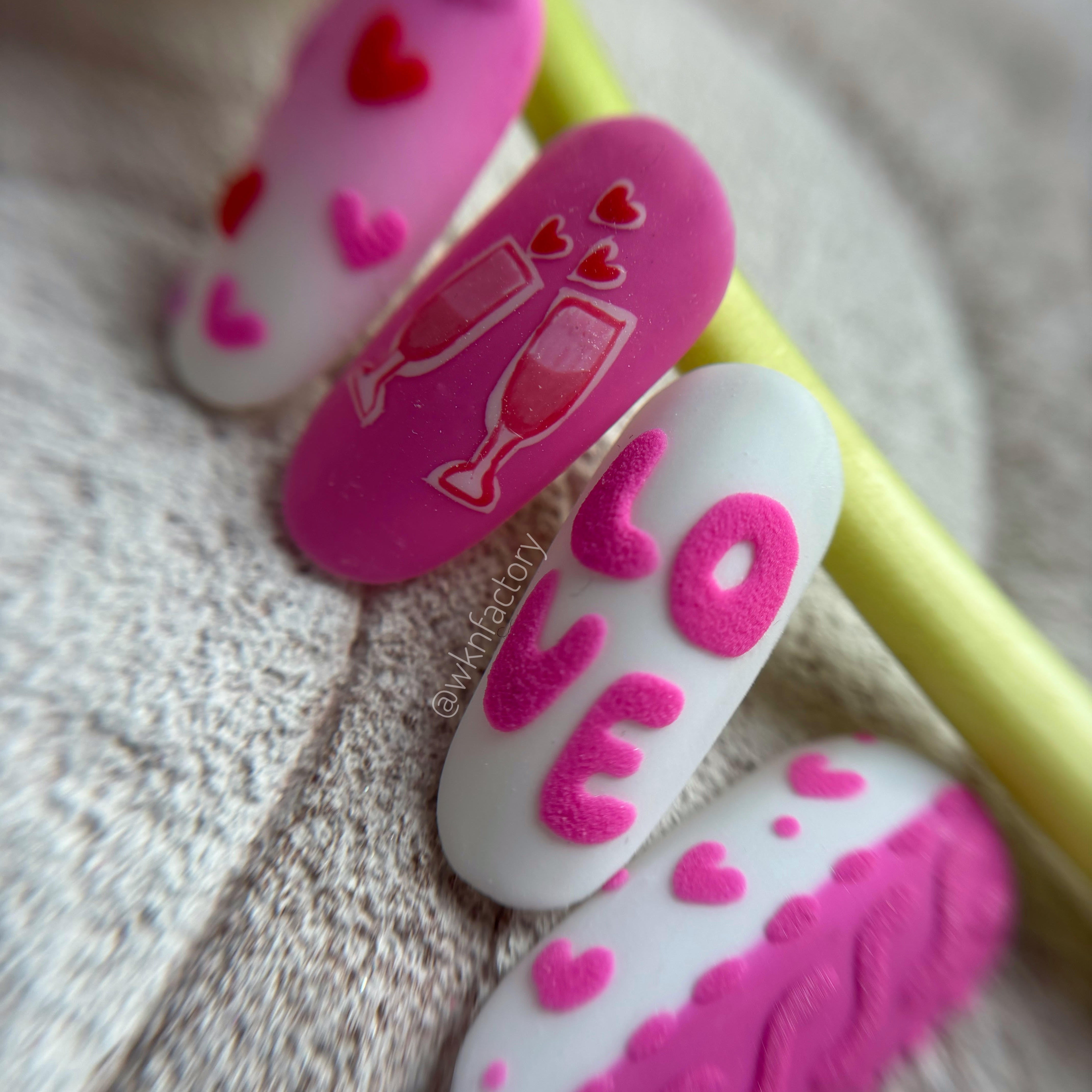 Piggy Pink Gel Polish 020 | Bright Pink