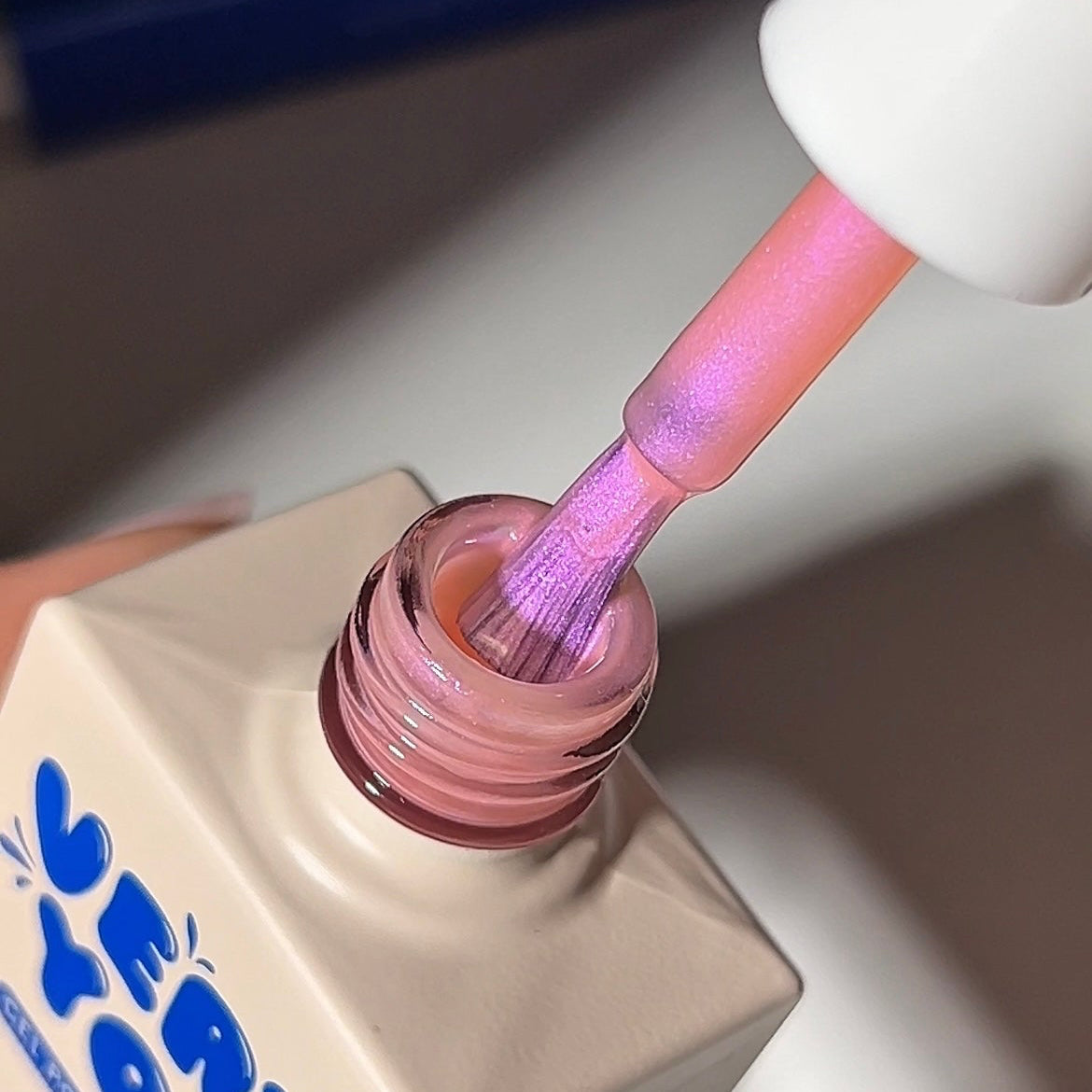 Gel Polish She’s Confident 032 | Pearly Pink