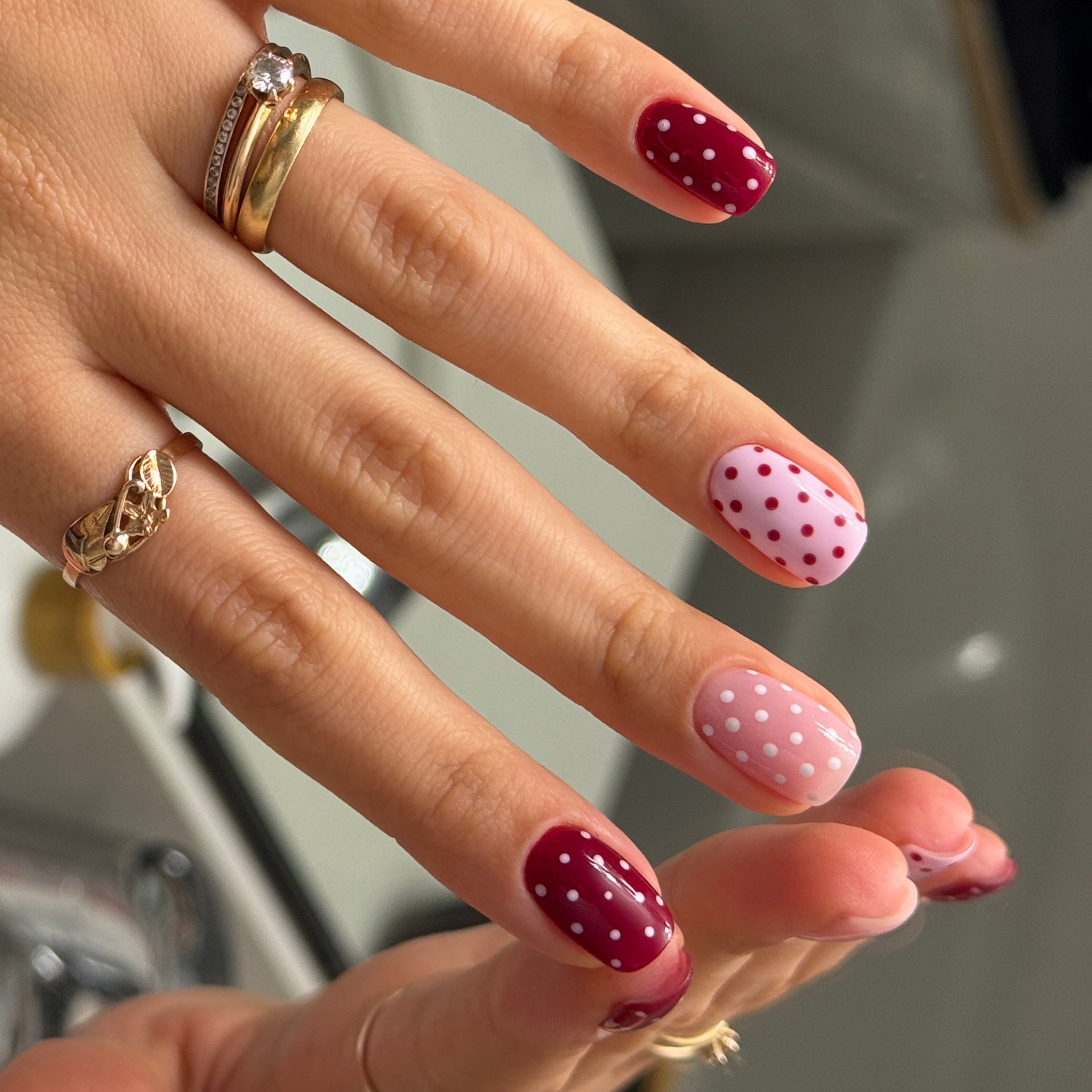 Zdjęcie paznokci z lakierami Very You